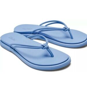 Olukai ‘AKA Sandals Cloud Blue Euro 40, US size 10.  NEW NWT tag cushioned comfy